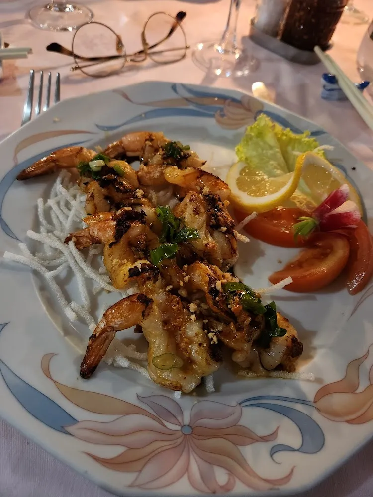 Brochettes de Crevettes Sautées Au Basilic